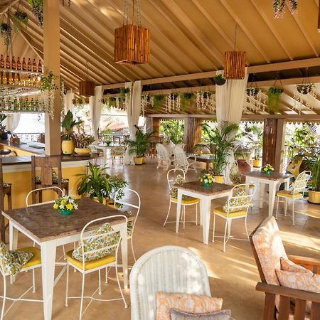Fiesta Beach Resort Baga Ngoại thất bức ảnh