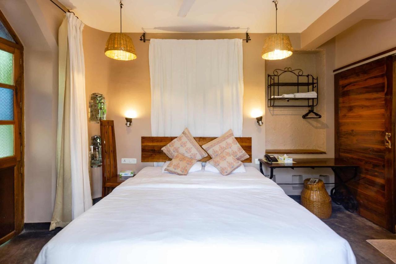 Fiesta Beach Resort Baga Ngoại thất bức ảnh