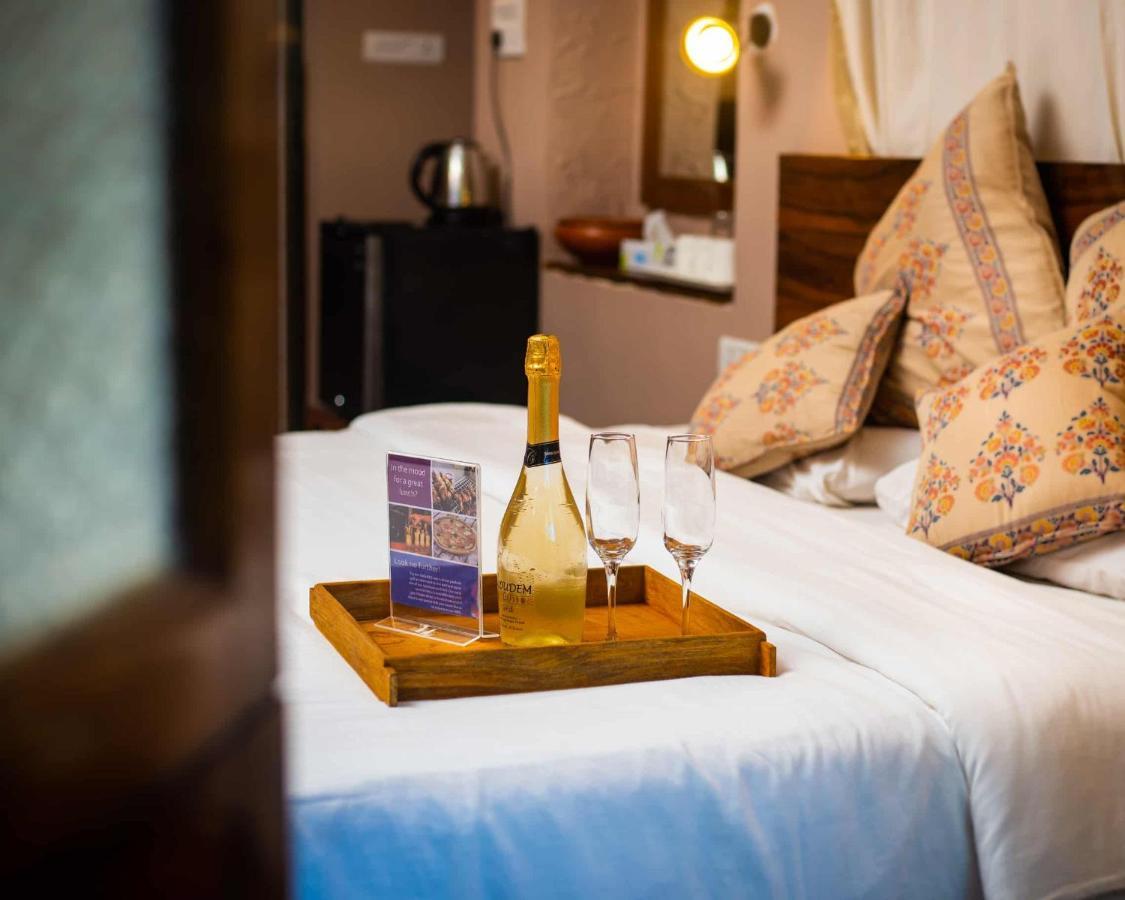 Fiesta Beach Resort Baga Ngoại thất bức ảnh