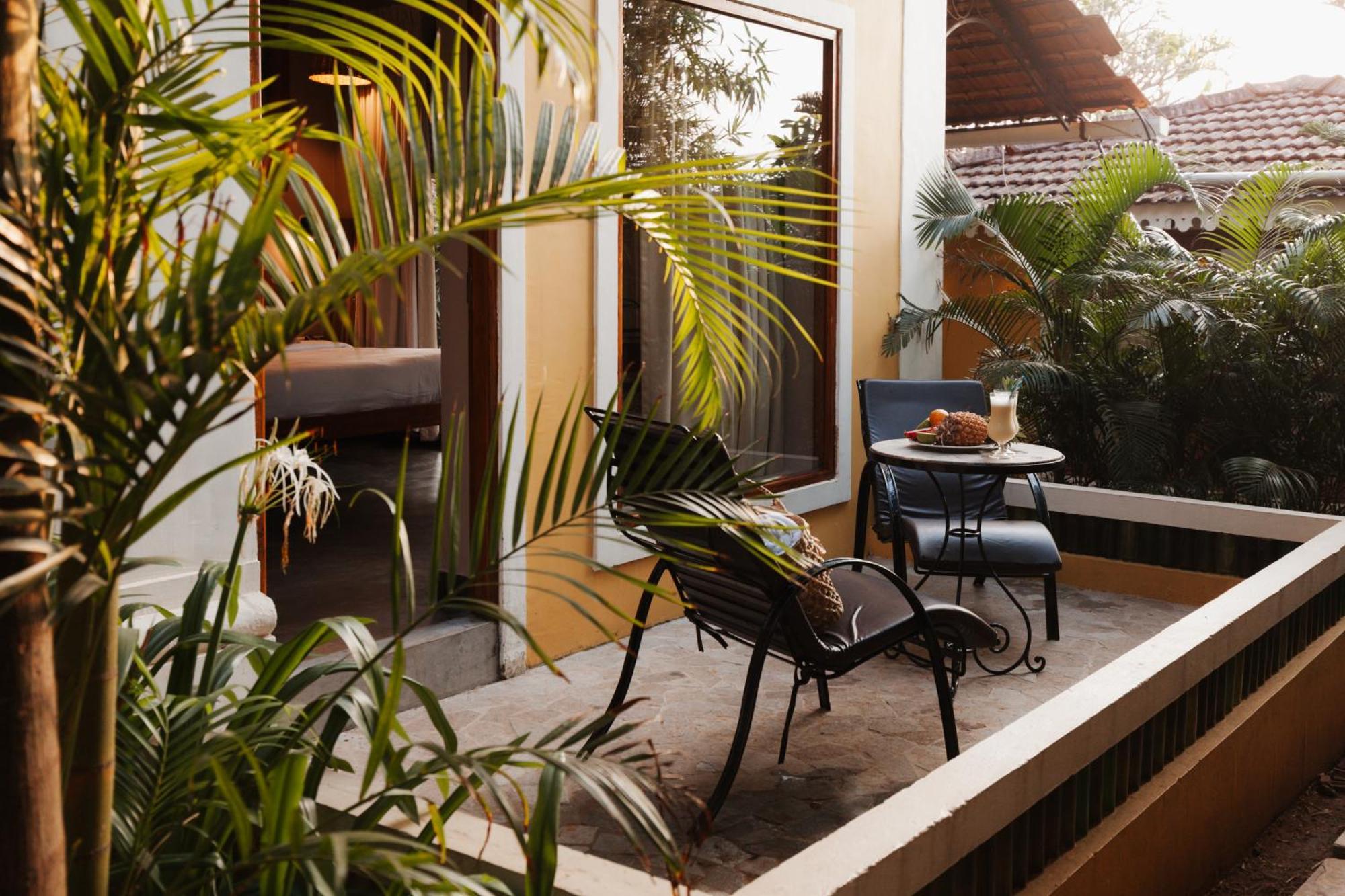 Fiesta Beach Resort Baga Ngoại thất bức ảnh