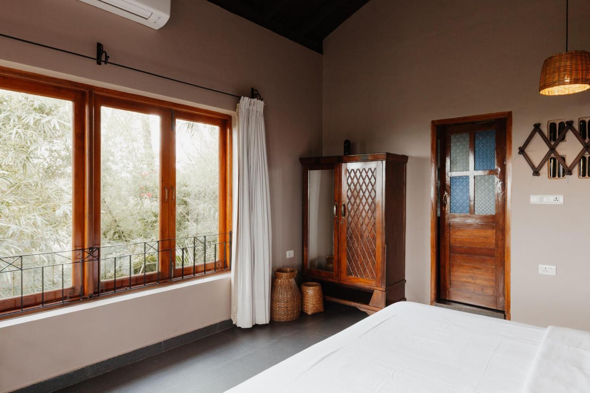 Fiesta Beach Resort Baga Ngoại thất bức ảnh