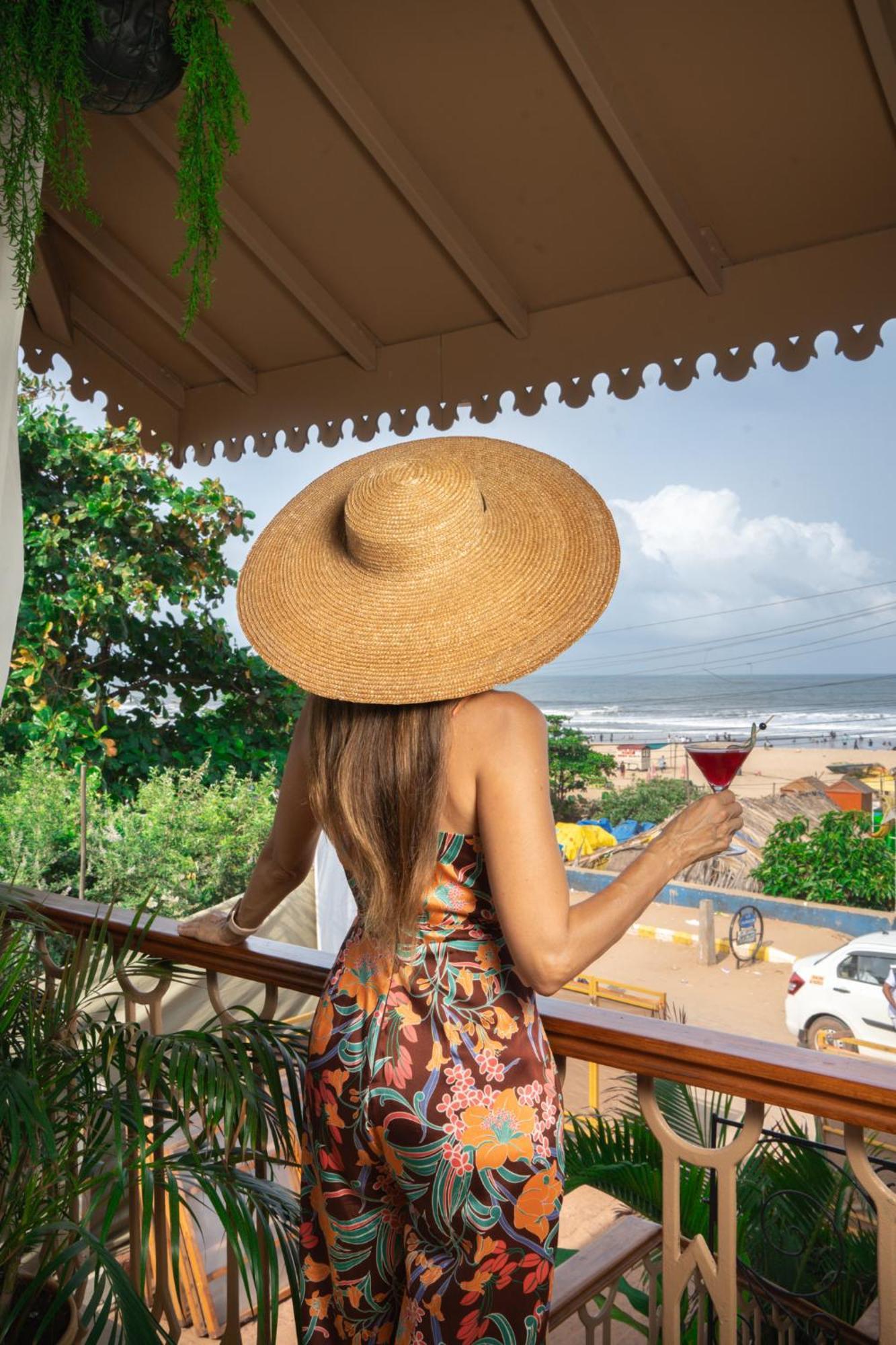 Fiesta Beach Resort Baga Ngoại thất bức ảnh