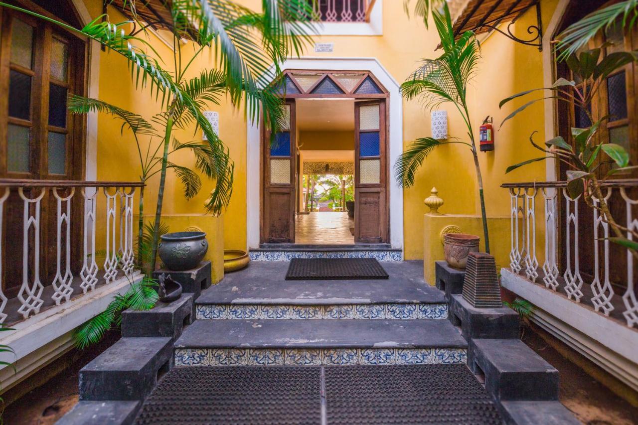 Fiesta Beach Resort Baga Ngoại thất bức ảnh