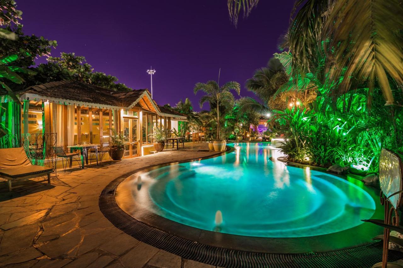 Fiesta Beach Resort Baga Ngoại thất bức ảnh